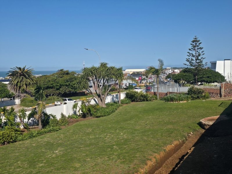 5 Bedroom Property for Sale in Jeffreys Bay Central Eastern Cape